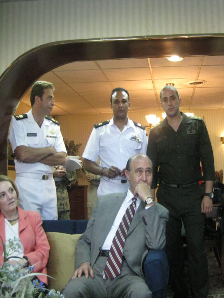 السفيرة الأمريكية آن باترسون والفريق مهاب مميش .